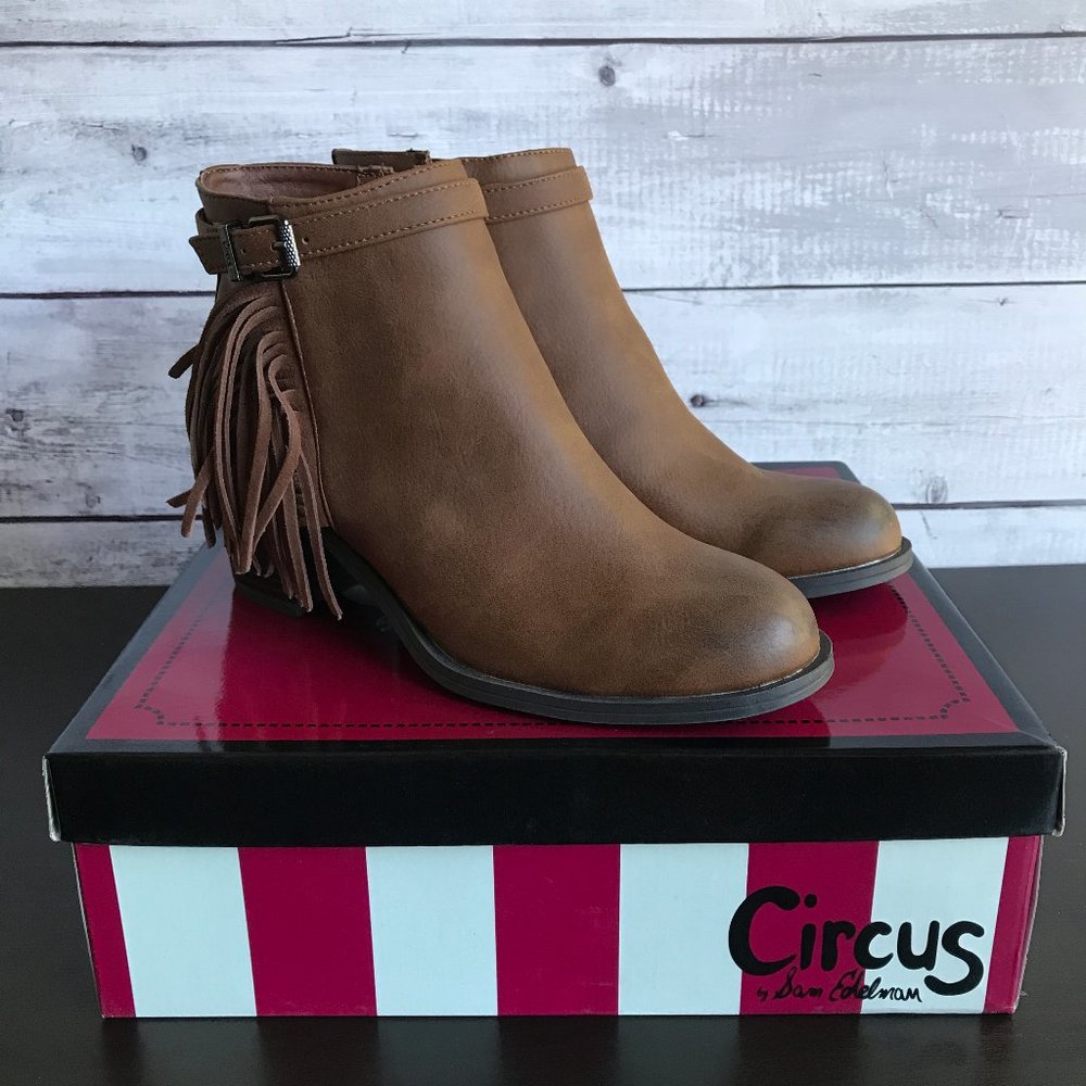 Circus by Sam Edelman Jolie Fringe Bootie 👢🤎